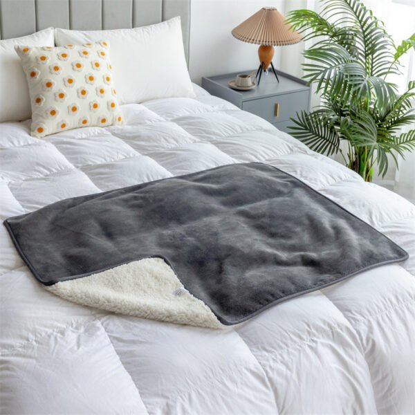 Lambswool Pet Blanket Duvet Waterproof - Image 3