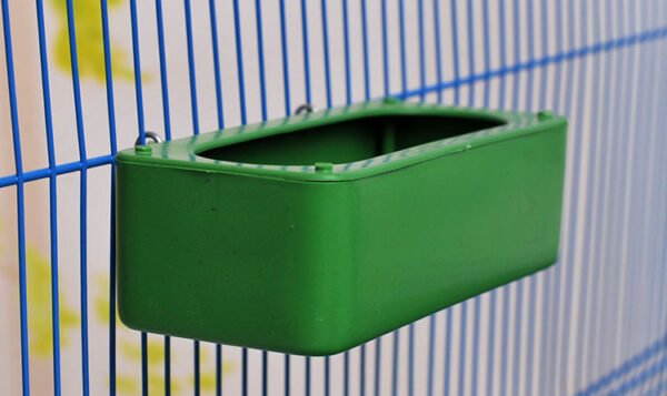 Splash-proof Hanging Bird Food Container - Image 5