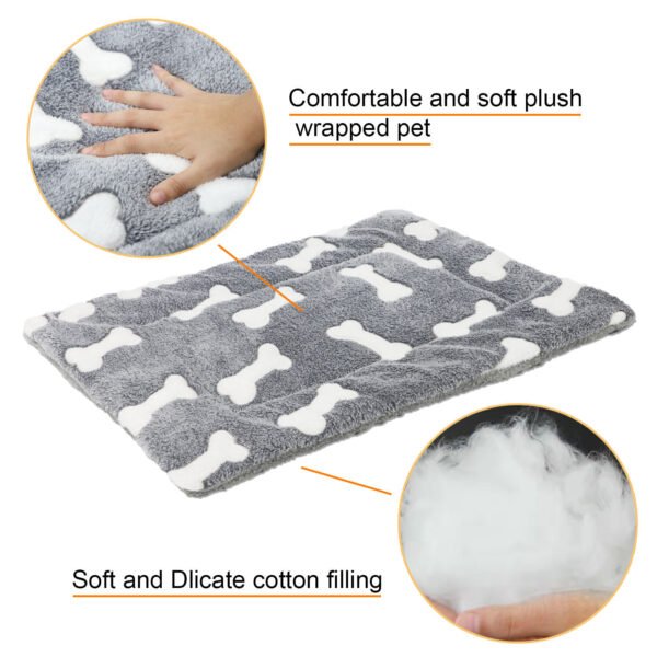 Self-Warming Cat Bed Mat Washable Dog Bed Crate Mat Soft Pet Sleeping Mat For Dogs And Cats Reversible Fleece Dog Crate Kennel Pad Cat Pet Bed - Image 2