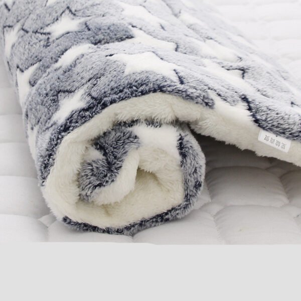 Thickened Blanket for Cats And Dogs - Image 2