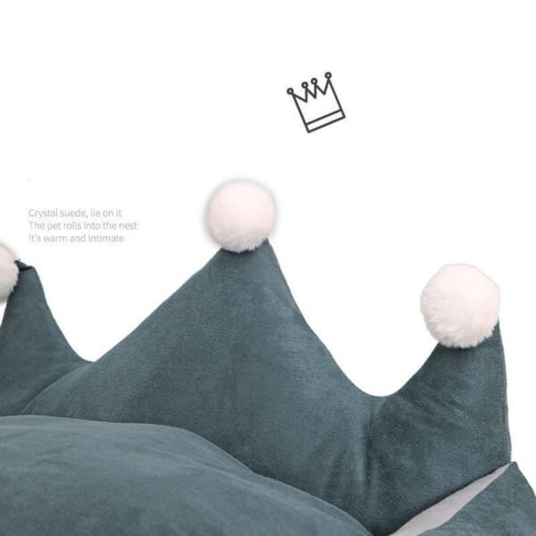 Scratch resistant crown dog bed - Image 3