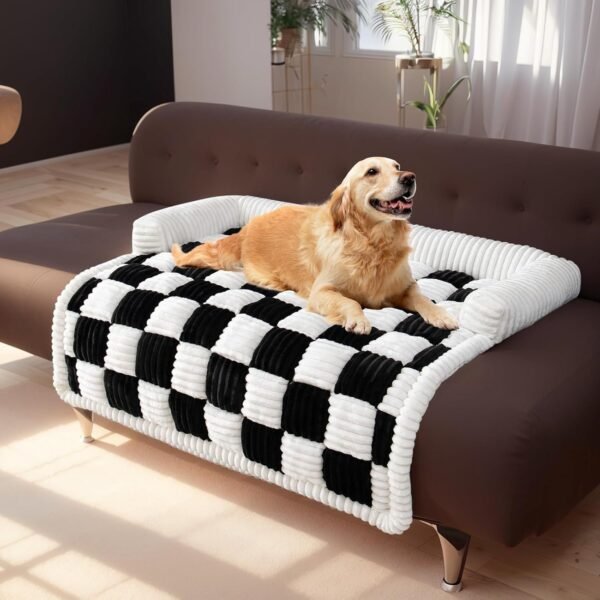 Plush Thickened Warm Pet Bed - Image 4