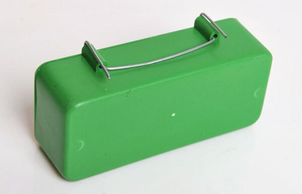 Splash-proof Hanging Bird Food Container - Image 4
