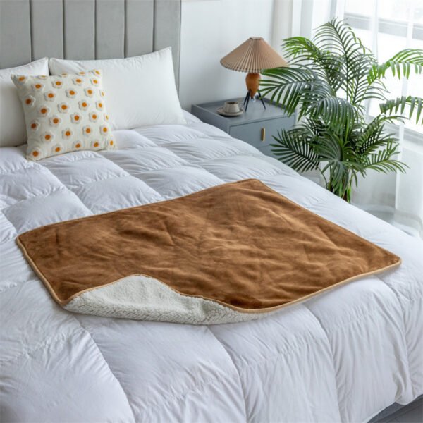 Lambswool Pet Blanket Duvet Waterproof - Image 5
