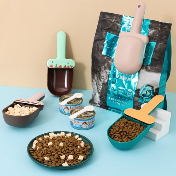Snack Bag With Canned Spoon Embedded In Shovel Cat Dog Feeding Spoon
