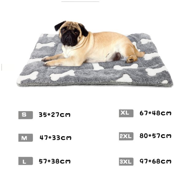 Self-Warming Cat Bed Mat Washable Dog Bed Crate Mat Soft Pet Sleeping Mat For Dogs And Cats Reversible Fleece Dog Crate Kennel Pad Cat Pet Bed - Image 5